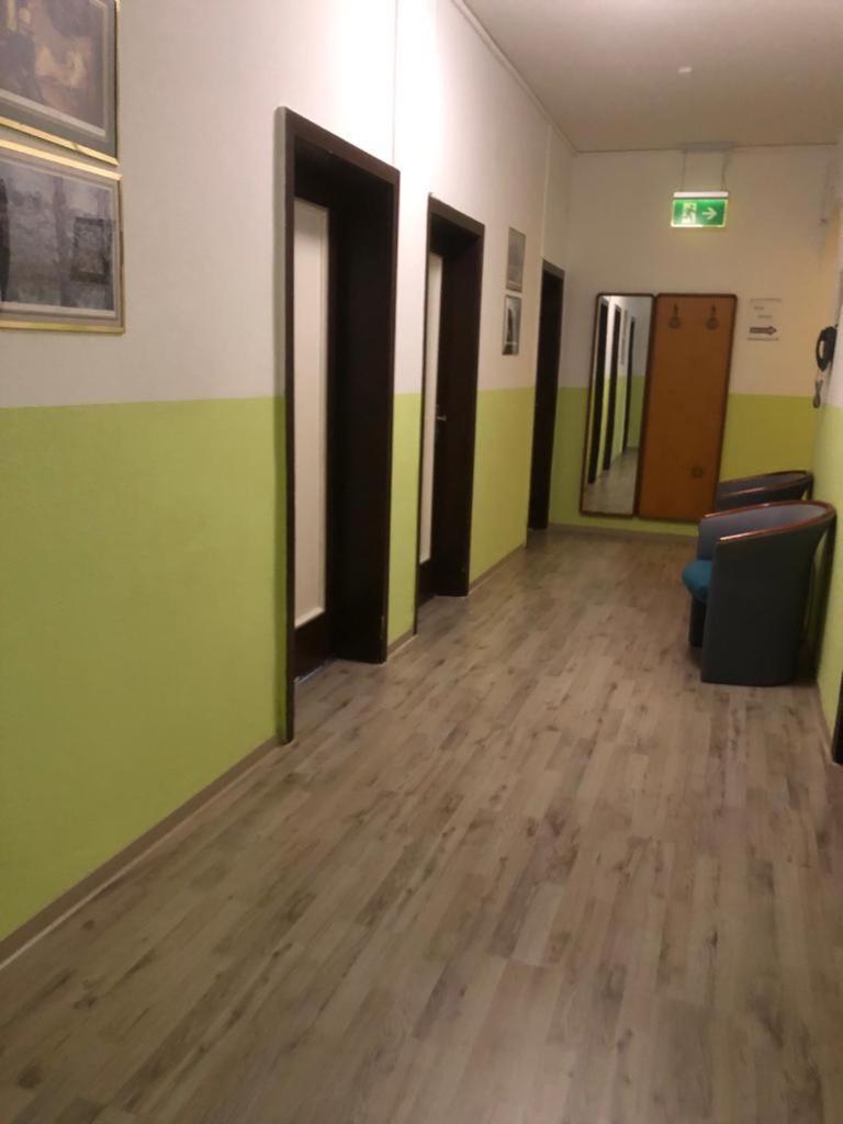 Hotel Apollo Frankfurt nad Menem Zewnętrze zdjęcie